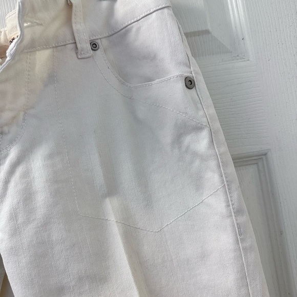 DKNY Stretch Ankle Zipper Pocket Adjustable Casual Jeans - Picture 4 of 8